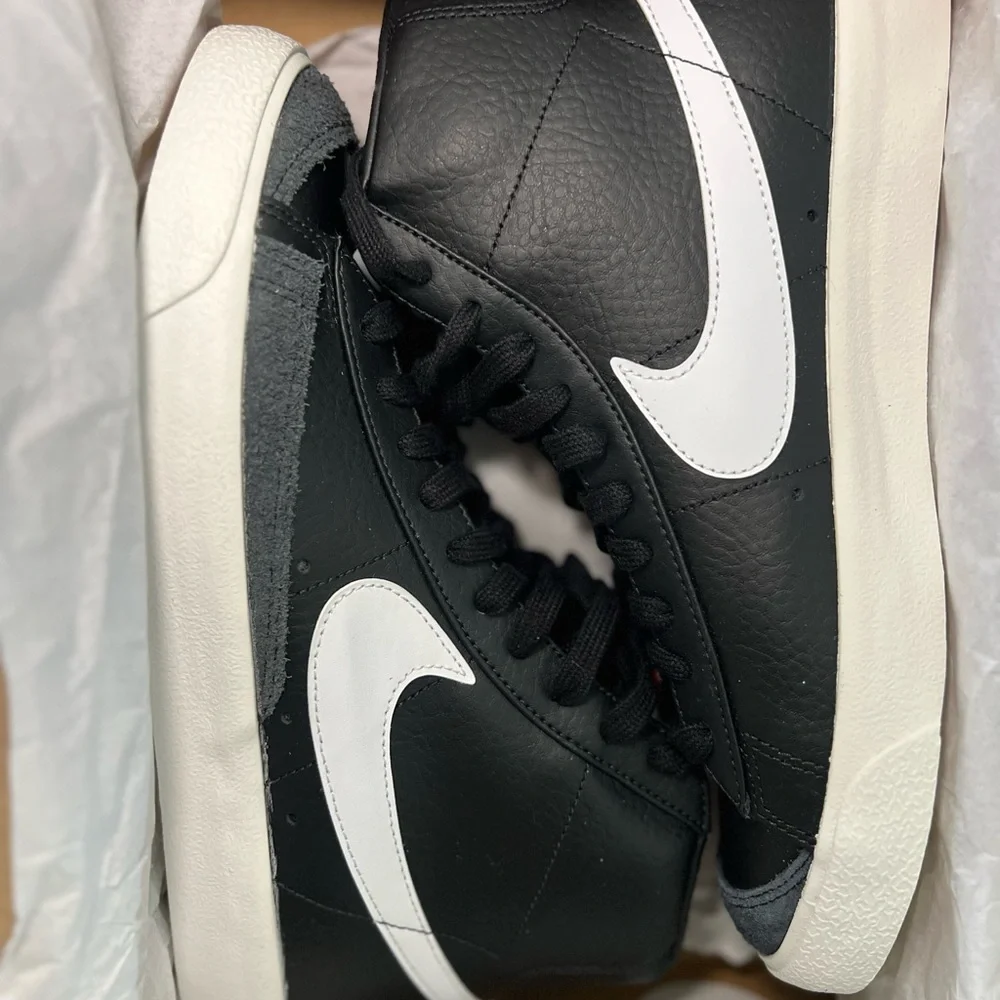 Nike Blazer Mid '77 Vintage Sneakers - Picture 4 of 5